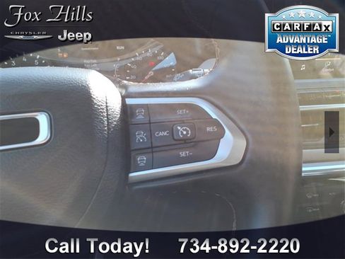 Used 2022 Jeep Compass Limited image 18