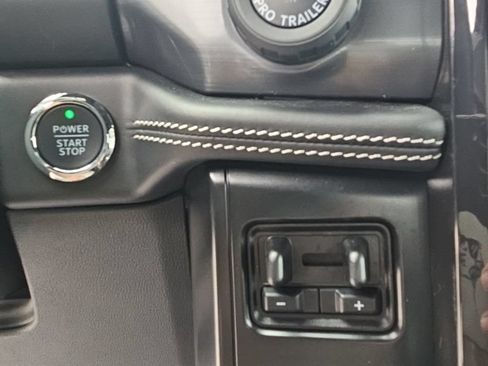 Used 2023 Ford F150 Lightning Platinum AWD/4WD image 17
