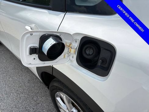 Certified 2025 Honda HR-V LX image 19