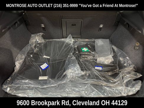 New 2026 Volvo XC40 B5 Plus w/ Protection Package Premier image 38