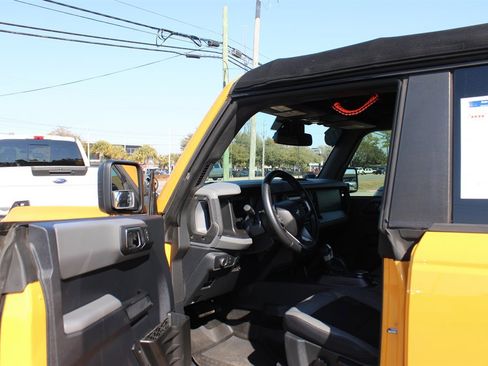 Used 2022 Ford Bronco Big Bend w/ Sasquatch Package image 14