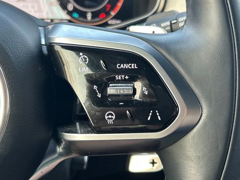 Used 2024 Jaguar F-PACE R-Dynamic S image 47