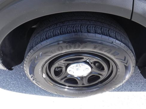 Used 2022 Ford Explorer 4WD Police Interceptor image 4