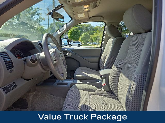 Used 2018 Nissan Frontier SV w/ Value Truck Package AWD/4WD image 2