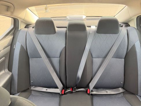 Used 2025 Nissan Versa SV image 38