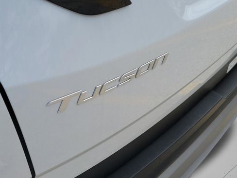 Certified 2025 Hyundai Tucson SEL image 6