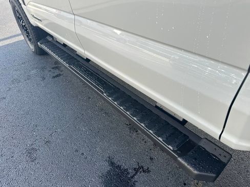 New 2025 Ford F350 Lariat w/ Lariat Ultimate Package image 24