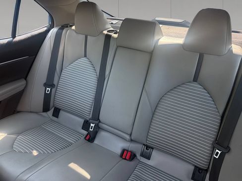 Used 2023 Toyota Camry SE w/ Convenience Package FWD image 16
