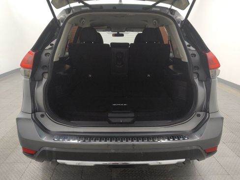 Used 2018 Nissan Rogue S FWD image 29