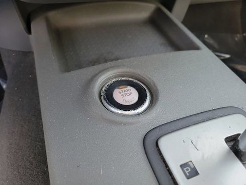 Used 2020 Nissan Frontier SV image 31