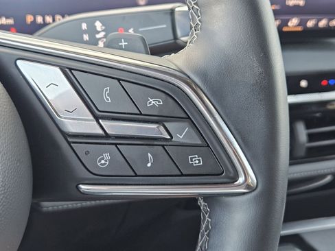 Used 2025 Buick Enclave Preferred FWD image 27