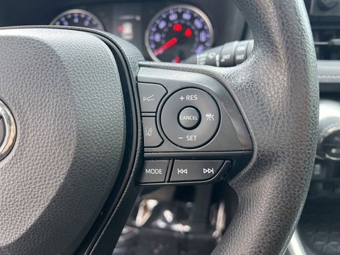 Certified 2019 Toyota RAV4 XLE image 22