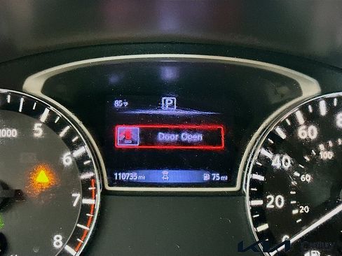 Used 2018 Nissan Altima 2.5 SR w/ SR Special Edition FWD image 12