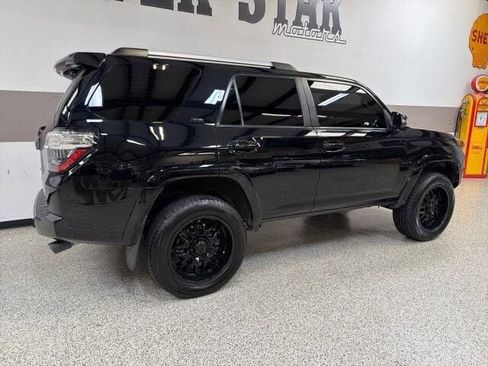 Used 2021 Toyota 4Runner SR5 Premium w/ Moonroof Package AWD/4WD image 35
