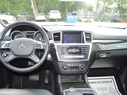 Used 2015 Mercedes-Benz GL 320 BlueTEC 4MATIC image 17