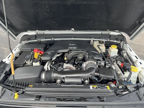 Used 2021 Jeep Gladiator Willys image 46