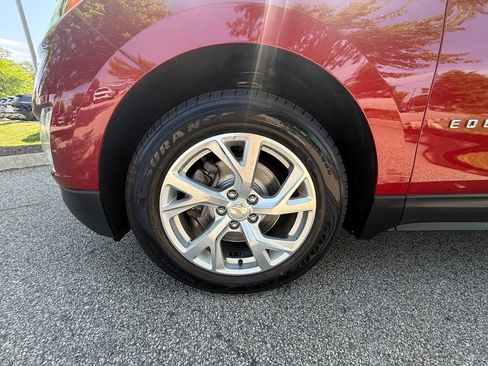 Used 2019 Chevrolet Equinox LT w/ Sun & Navigation Package AWD/4WD image 30