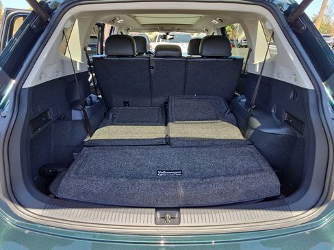 Used 2019 Volkswagen Tiguan SEL FWD image 14