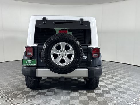 Used 2017 Jeep Wrangler Unlimited Sahara w/ Quick Order Package 24E Chief AWD/4WD image 10