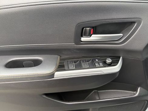 Used 2025 Toyota Sienna XLE Woodland Edition AWD/4WD image 24