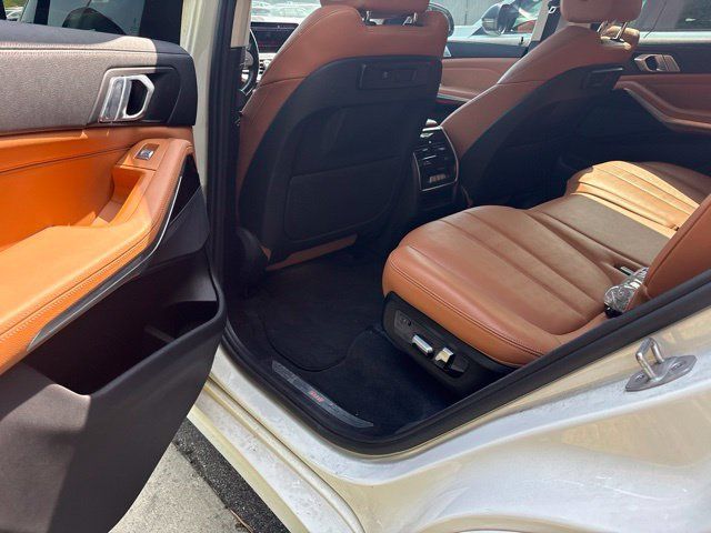 Used 2021 BMW X7 xDrive40i w/ Parking Assistance Package AWD/4WD image 7