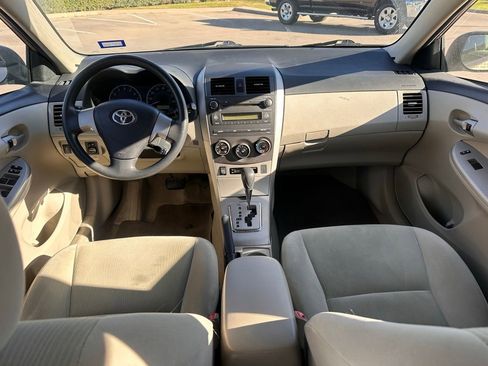 Used 2011 Toyota Corolla LE image 14