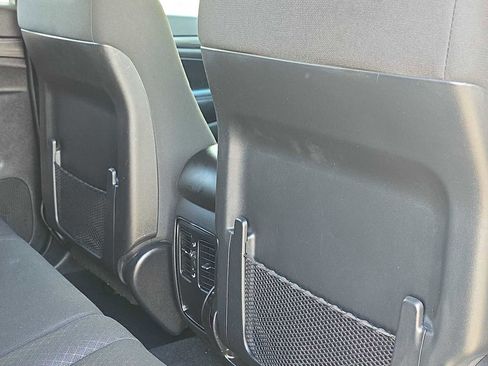 Used 2020 Jeep Grand Cherokee Laredo image 16