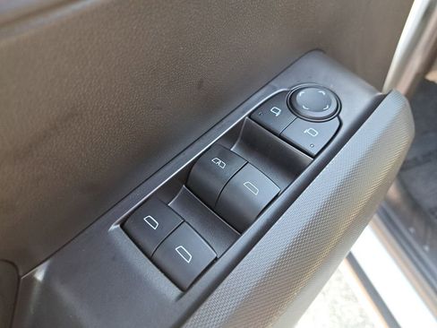 Used 2025 GMC Canyon Elevation image 14