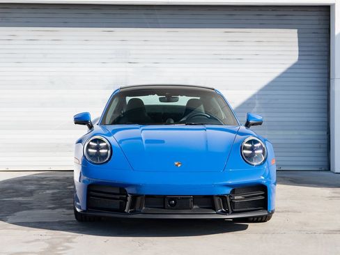 Certified 2025 Porsche 911 Carrera S image 11