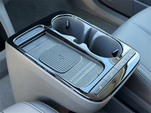 New 2026 Hyundai Ioniq 5 SEL image 32