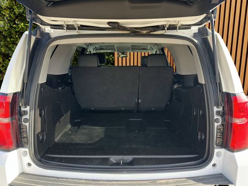 Used 2019 Chevrolet Tahoe 4WD image 14