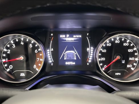Used 2021 Jeep Compass Latitude FWD image 17