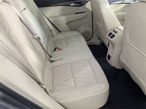 Used 2021 Buick Envision Avenir w/ Technology Package II image 33