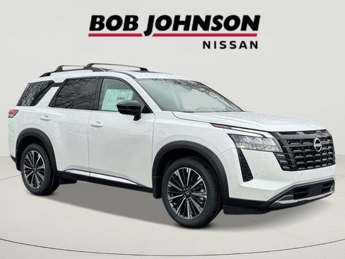 New 2026 Nissan Pathfinder Platinum AWD/4WD image 1