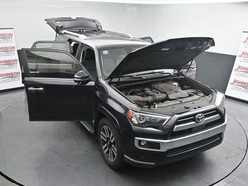 Used 2021 Toyota 4Runner Limited image 25