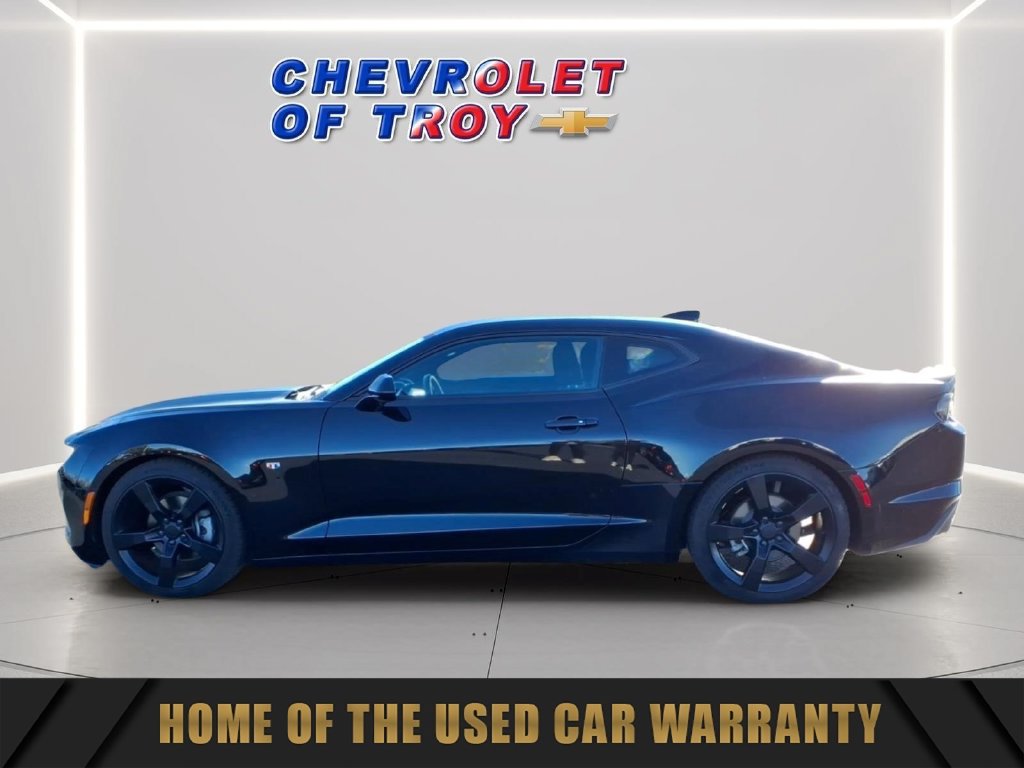 Used 2019 Chevrolet Camaro LT w/ RS Package RWD image 5