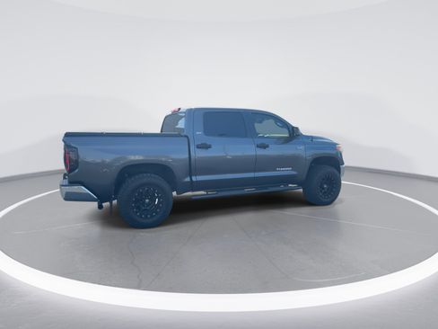 Used 2017 Toyota Tundra SR5 image 9