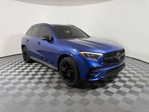 Used 2025 Mercedes-Benz GLC 300 GLC 300 image 6
