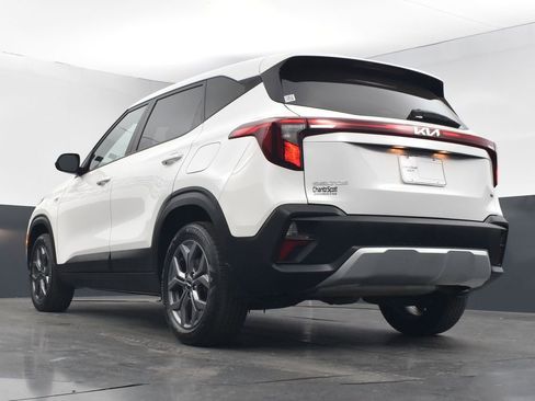 Certified 2025 Kia Seltos LX image 20