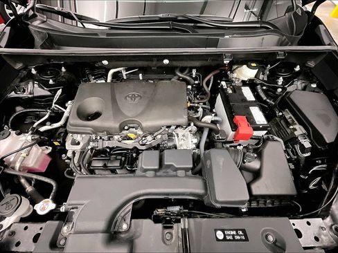 Used 2024 Toyota RAV4 LE AWD/4WD image 14