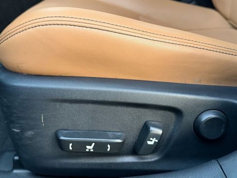 Used 2018 Lexus IS 300 RWD image 23