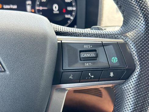 Used 2023 Mitsubishi Outlander SEL FWD image 32