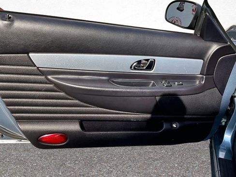 Used 2005 Ford Thunderbird 50th Anniversary image 17