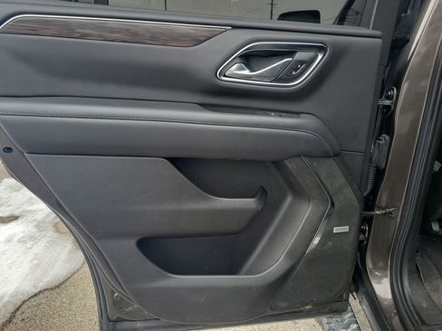 Used 2021 Chevrolet Tahoe Z71 image 17