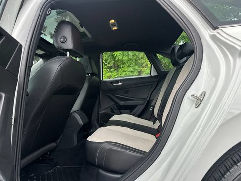 Used 2019 Volkswagen Jetta R-Line FWD image 18
