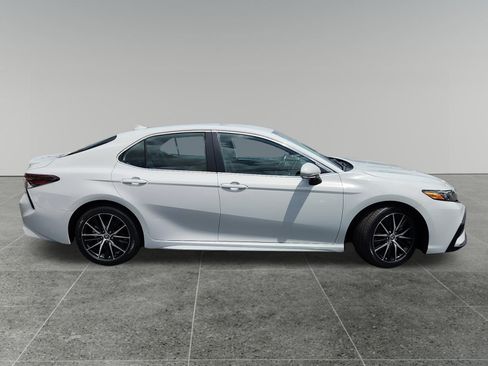 Certified 2024 Toyota Camry SE FWD image 8