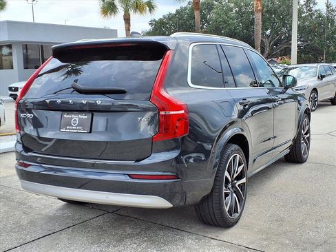 Used 2022 Volvo XC90 T6 Momentum w/ Advanced Package image 7