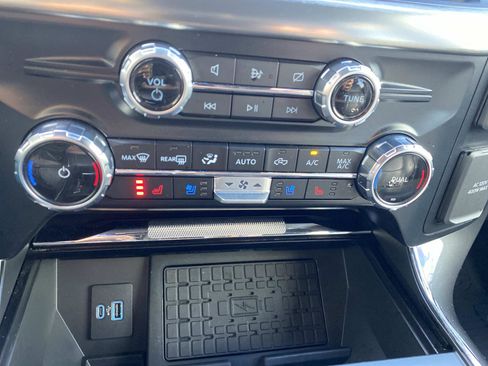 Used 2023 Ford F150 Lariat w/ Equipment Group 502A High image 22