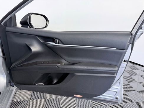 Used 2022 Toyota Camry XSE w/ Navigation Package image 10