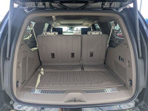 New 2026 GMC Yukon XL Denali w/ Denali Reserve Package RWD image 12